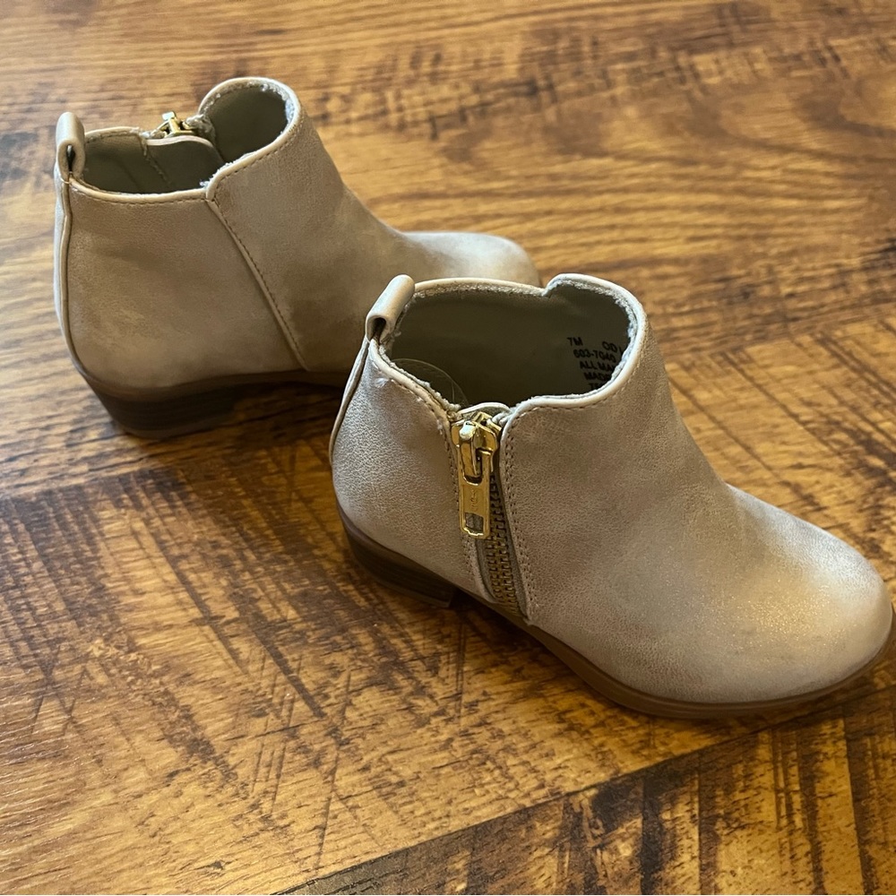 Toddler gold boots